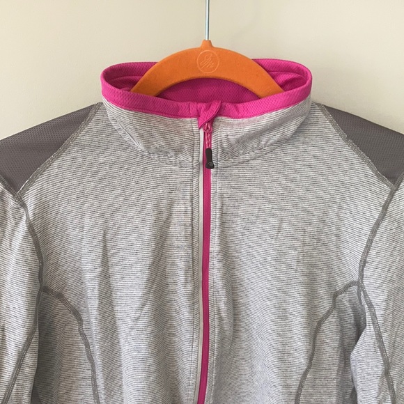 MPG 1/2 zip performance pullover - Picture 2 of 6